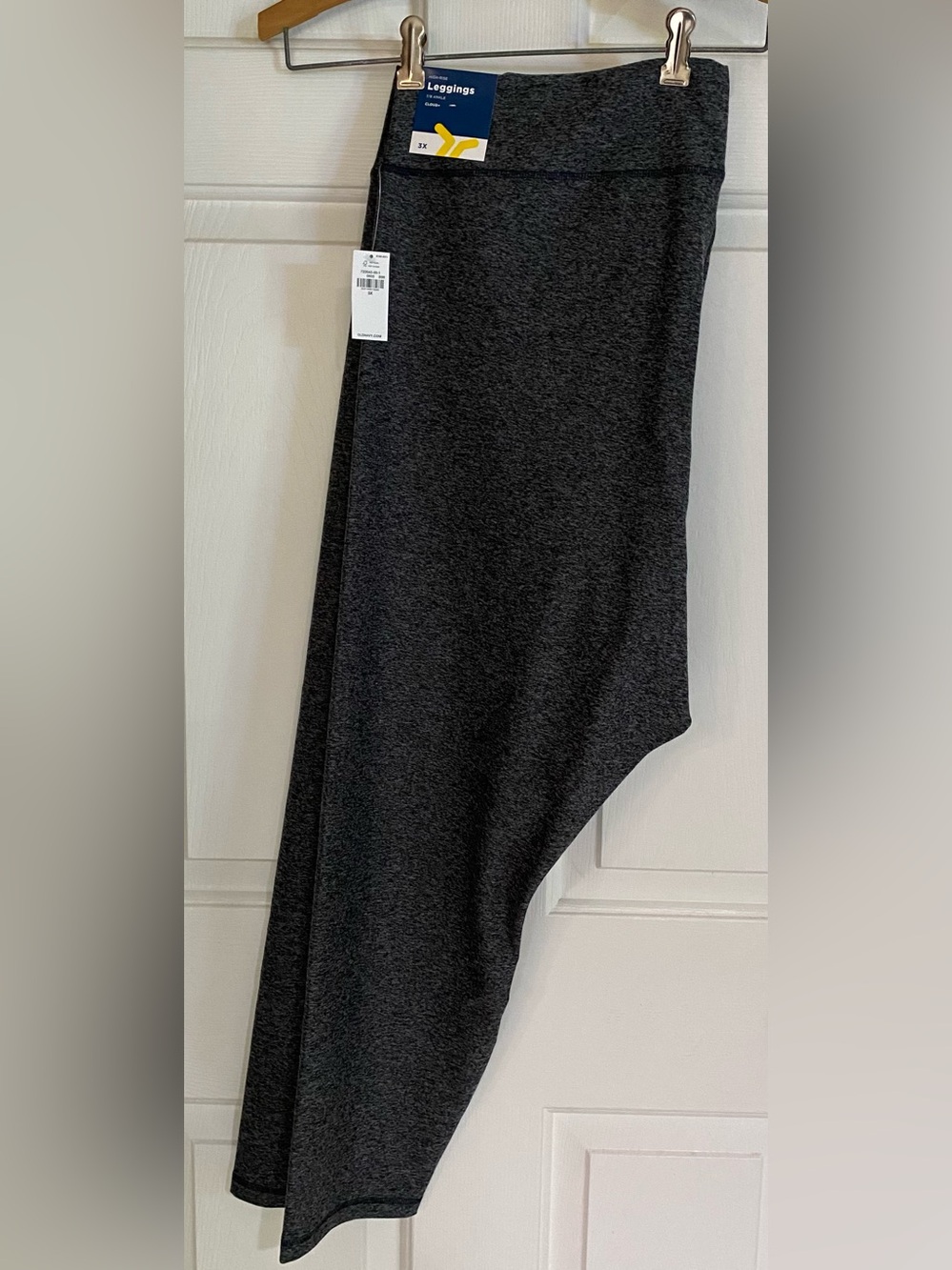 CATHERINE-Women's black pants with pockets. New with tags. Size 2X